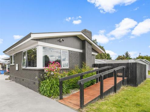 27 Rossiter Place, Chartwell