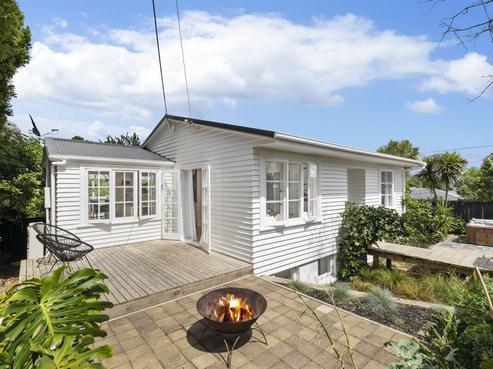 52 Tiri Tiri Road, Birkdale