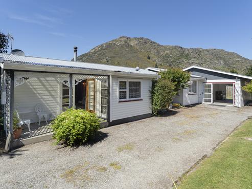 14 Riverside Road, Frankton