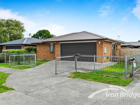 60 Airfield Road, Takanini