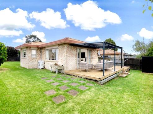 1 Thomas Rea Place, Te Atatu South