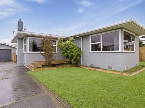 373 Botanical Road, West End