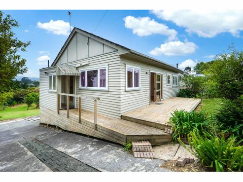 54 Mcentee Road, Waitakere