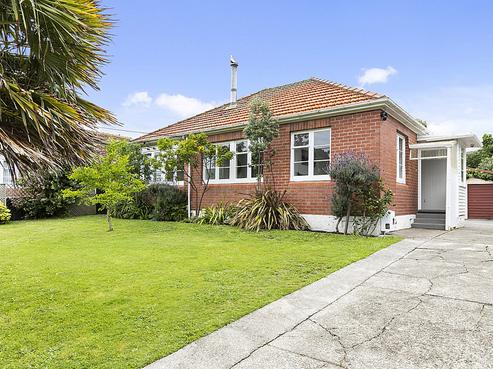 52 Compton Crescent, Taita