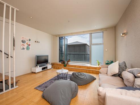 255/21 Left Bank, Te Aro