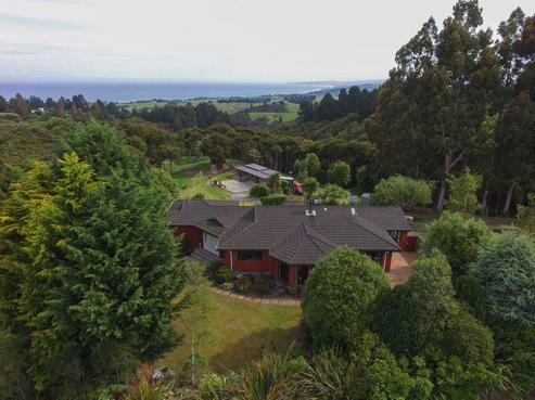 405 Saddle Hill Road, Scroggs Hill