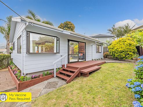 12A Kennedy Avenue, Forrest Hill