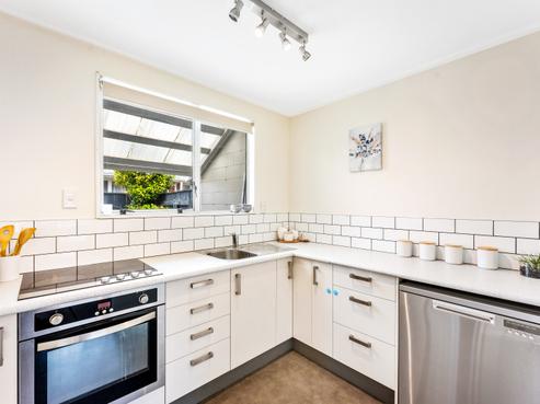 6/21 Islington Street, Trentham