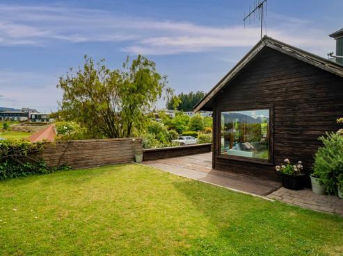 7 Scaife Place, Wanaka