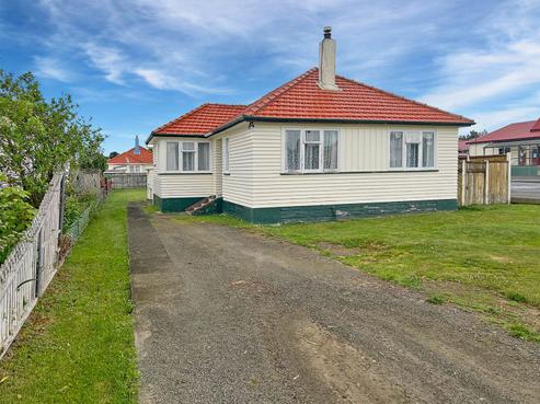 9 Stairs Street, Dannevirke