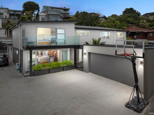 29 Manly Esplanade, Browns Bay