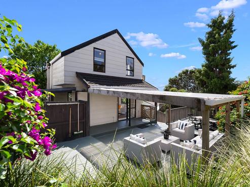 84A Stott Avenue, Birkdale