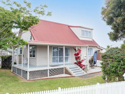 9 Garland Drive, Saint Andrews