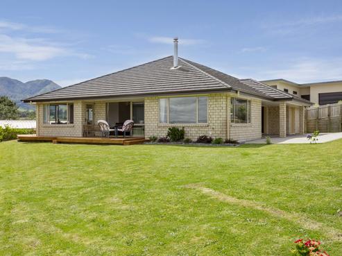 45 Botanical Heights Drive, Waipahihi