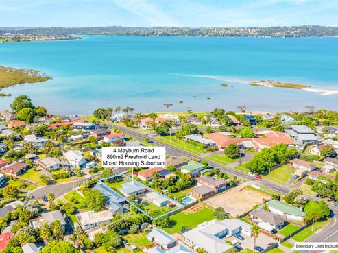 4 Mayburn Road, Te Atatu Peninsula