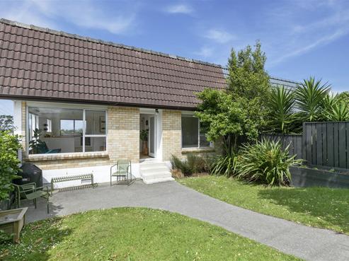 1/137 Rangatira Road, Beach Haven