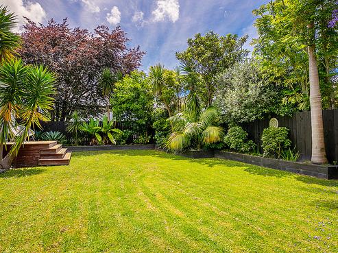16 Richard Street, Westmere