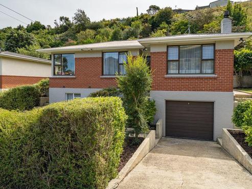 17 Woodside Terrace, Andersons Bay