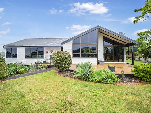 11 Caledonia Place, Highlands Park