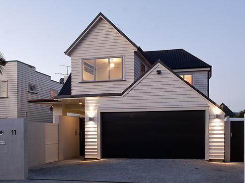 11 Marina Grove, Central Hutt