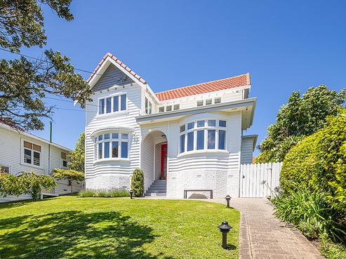 17 Plymouth Street, Karori