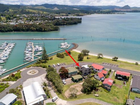 613C Beach Road, Whangamata