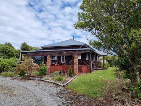 8B Camerons Road, Gladstone