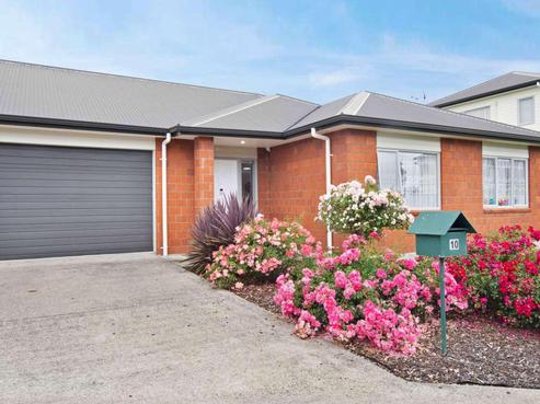 10 Rose Lane, Huntington
