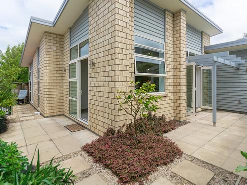 3/43 Main Road, Redcliffs