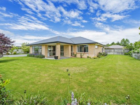 12B Pemberton Drive, Darfield