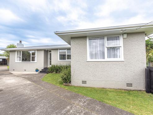 34 Surrey Road, Springvale