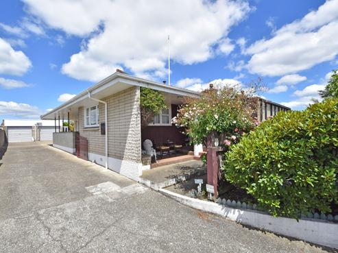 8 Kinmont Crescent, Newfield