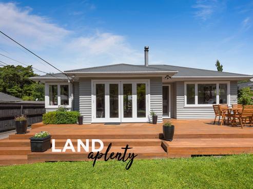 11 Pinehaven Road, Pinehaven