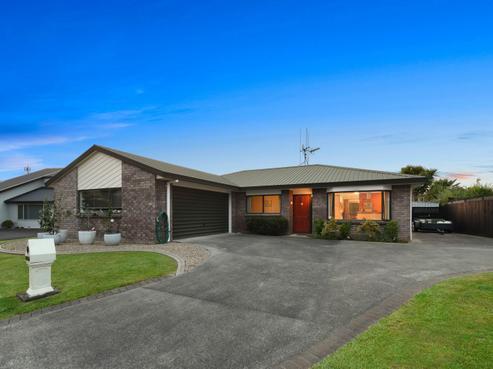9 Ballantrae Place, Huntington