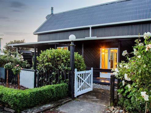 18 Ohawe Terrace, Hawera