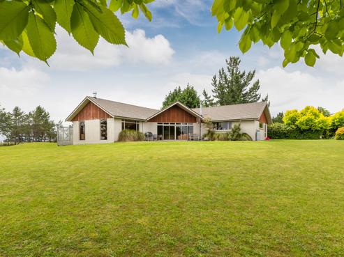 865 Reid Line East, Bunnythorpe