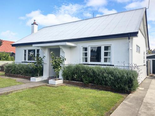9 Joseph Street, West End
