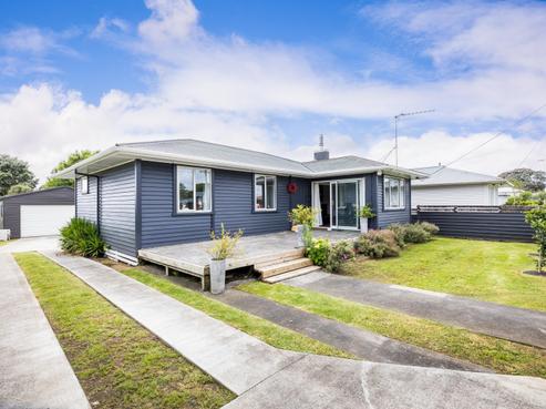 80 Strange Street, Waitara