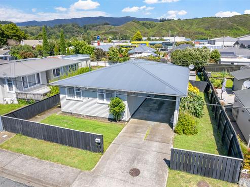 12 Benge Crescent, Clouston Park