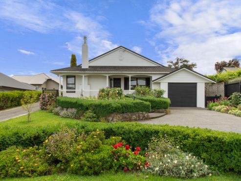 27 Chambers Street, Havelock North