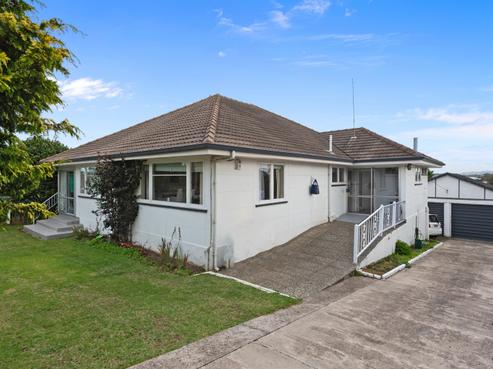 24 Alison Street, Hamilton Lake