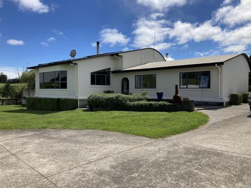 1339 Main North Road, Urenui