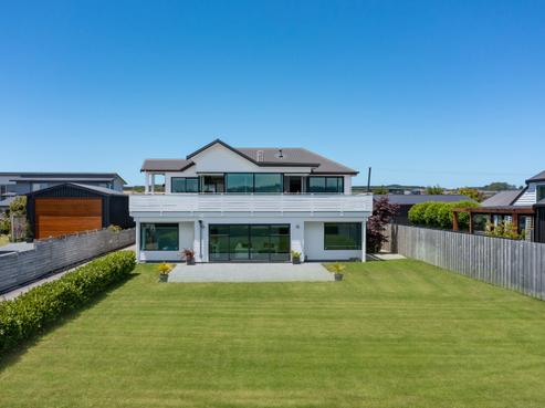 20 Pukenamu Road, Rainbow Point