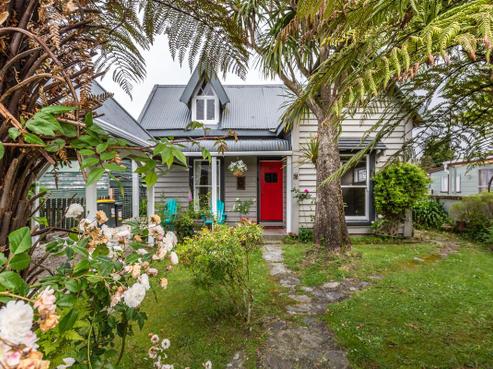 98 Second Street, Kumara