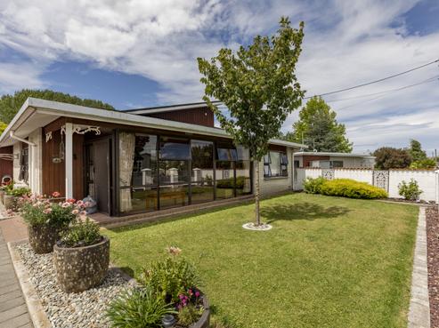 3/15 Francis Drake Street, Waipukurau and Surrounds