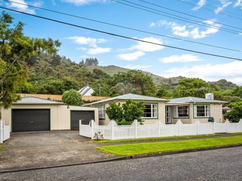33 Peel Place, Wainuiomata