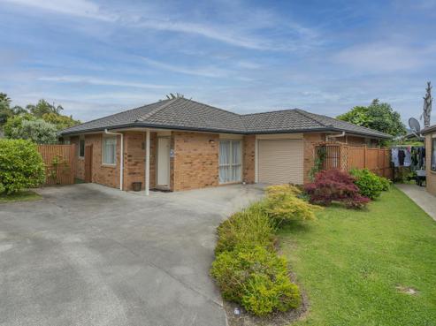 13/2 Mayfair Close, Whitianga