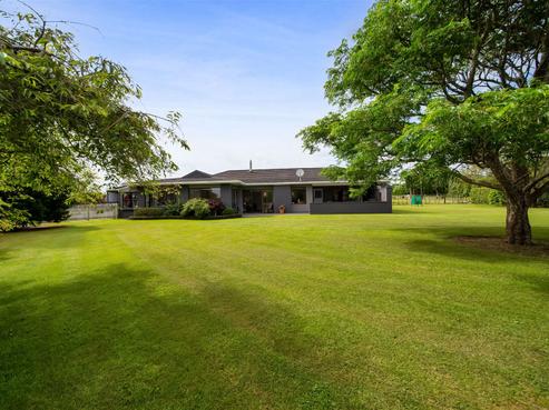 131 Waitara Road, Waitara
