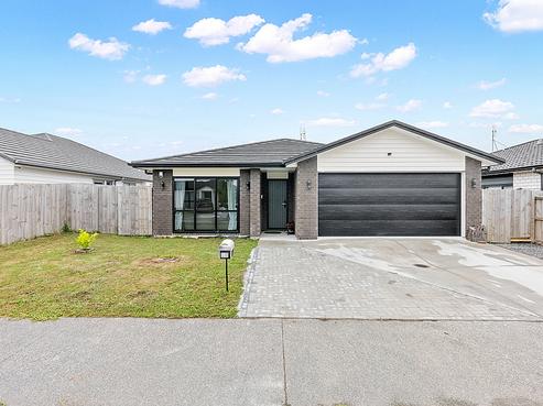 18 Silver Beech Street, Takanini