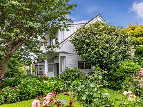 27 Korimako Road, Waipahihi